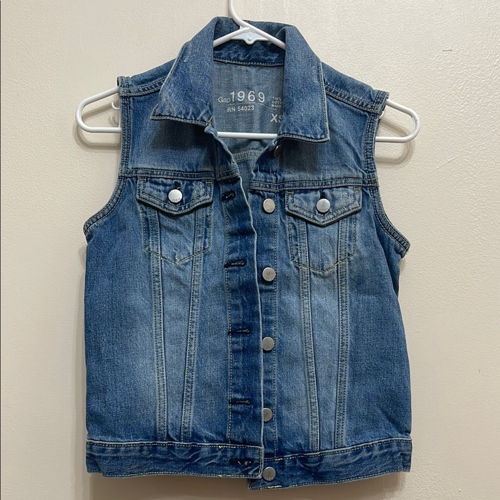 GAP Denim Sleeveless Vest size XS
